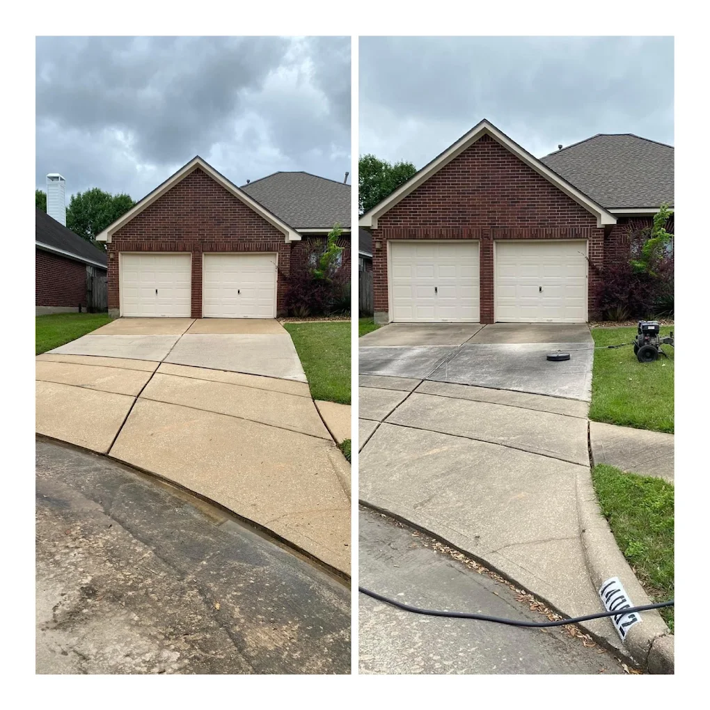 Brick home driveway — Houston TX
